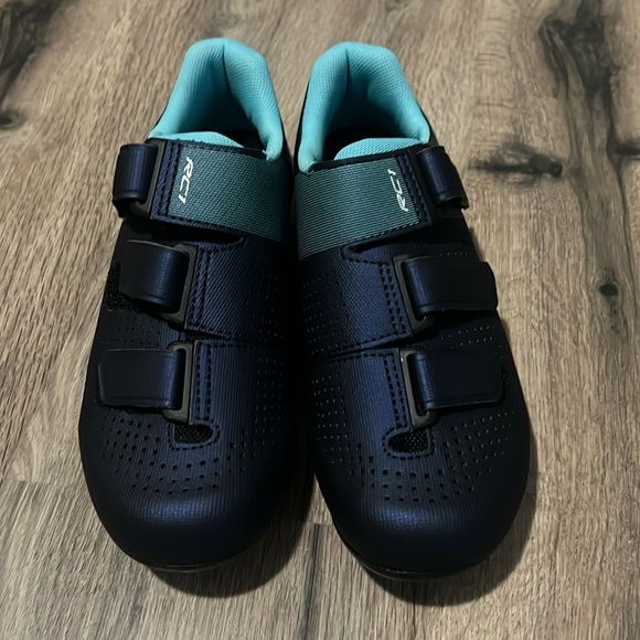 Shimano SH-RC100 Women's Navy Road Cycling Shoes size 40/8 - Picture 1 of 5